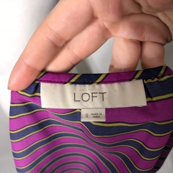 Loft Sleeveless Top Small Purple Striped Blue - Picture 5 of 6
